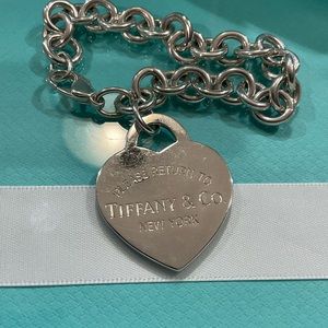 Tiffany Xl heart bracelet.